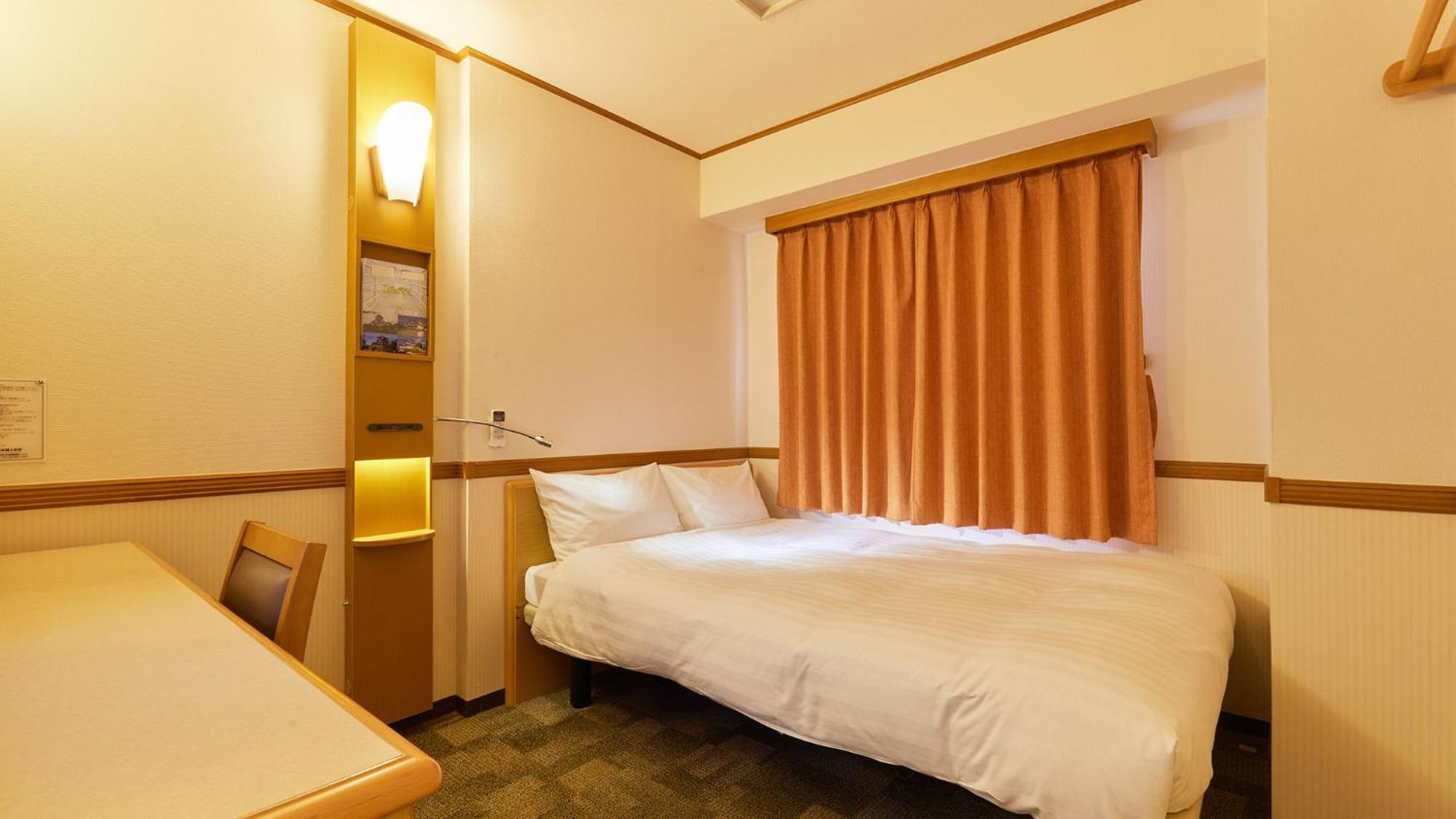 Toyoko Inn Tokyo Eki Yaesu Kita Guchi الغرفة الصورة