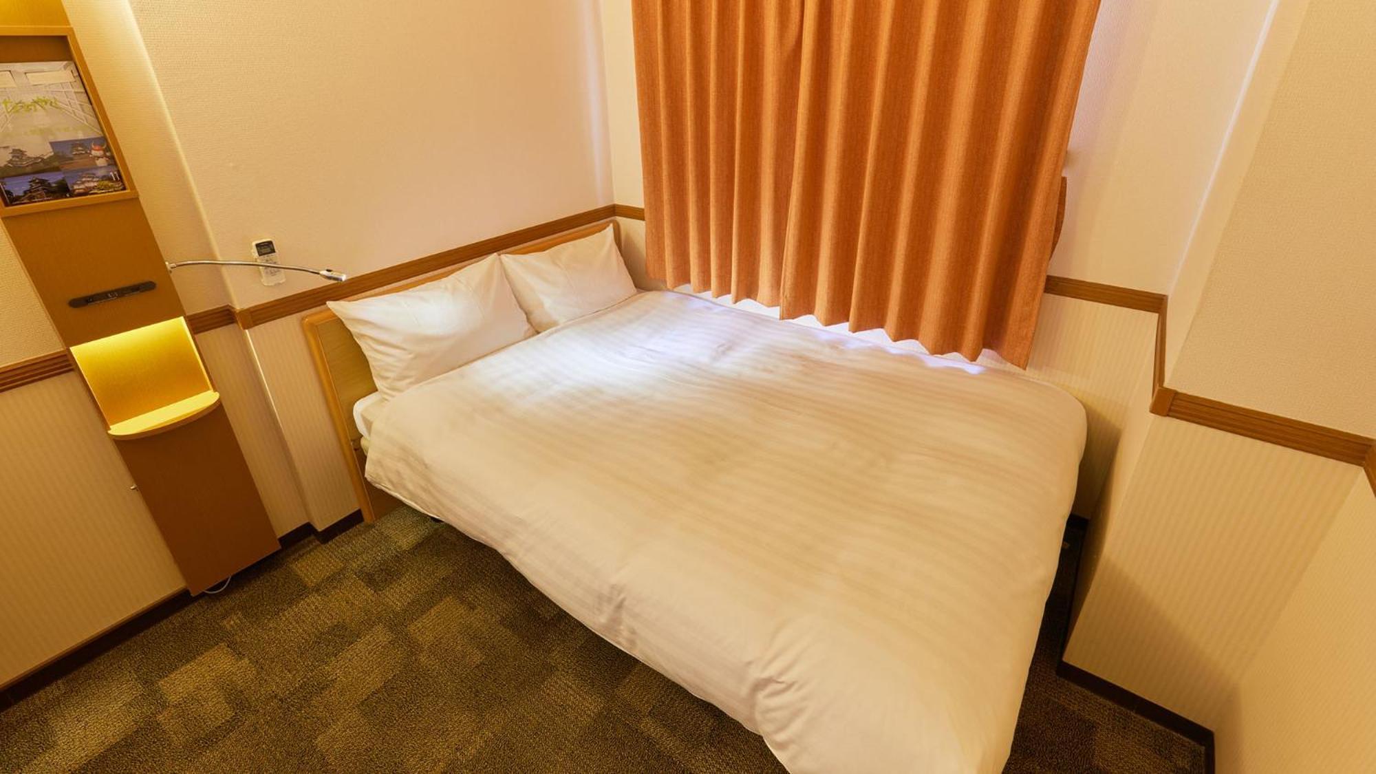 Toyoko Inn Tokyo Eki Yaesu Kita Guchi الغرفة الصورة